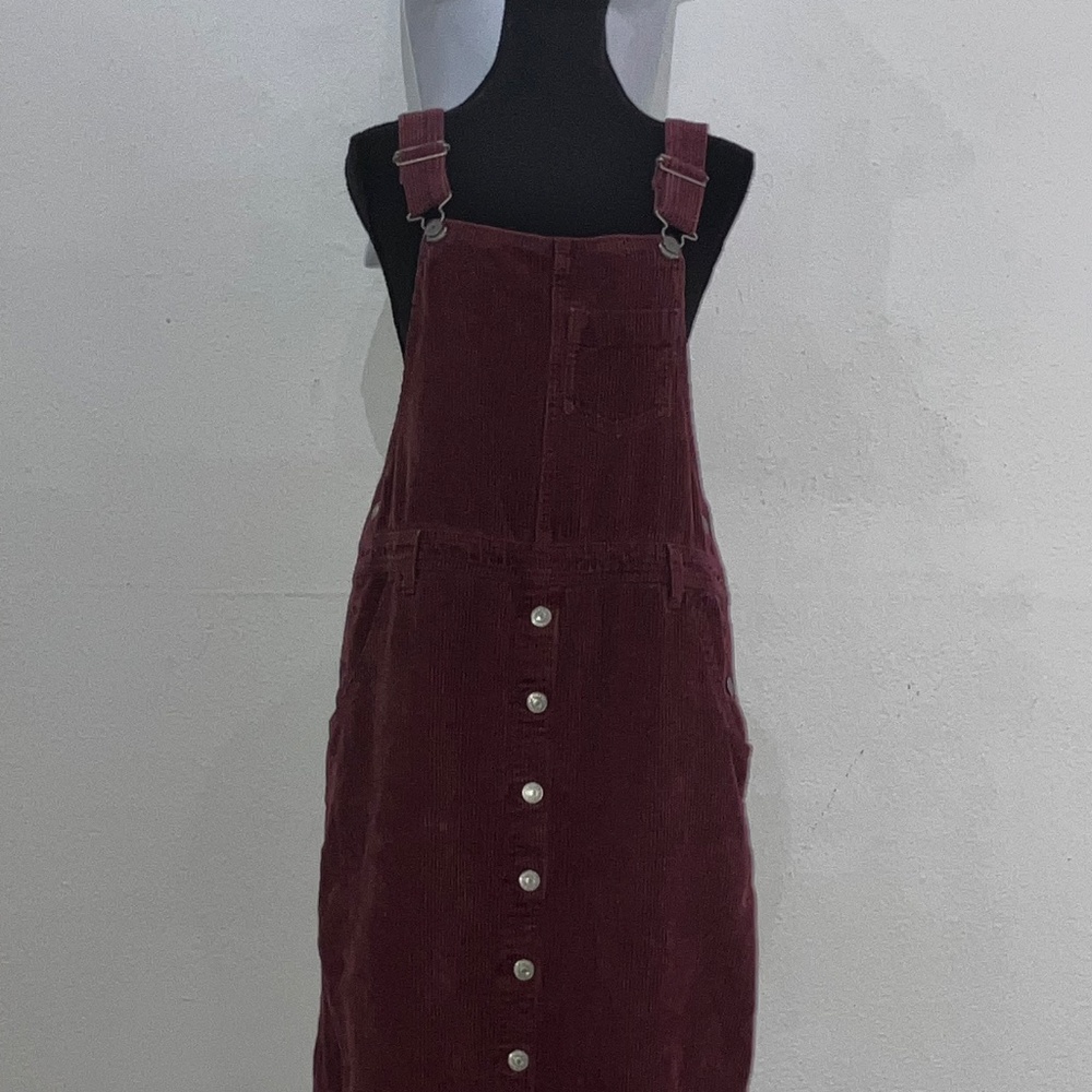 Burgundy Levi’s corduroy overall dress - Picture 4 of 13